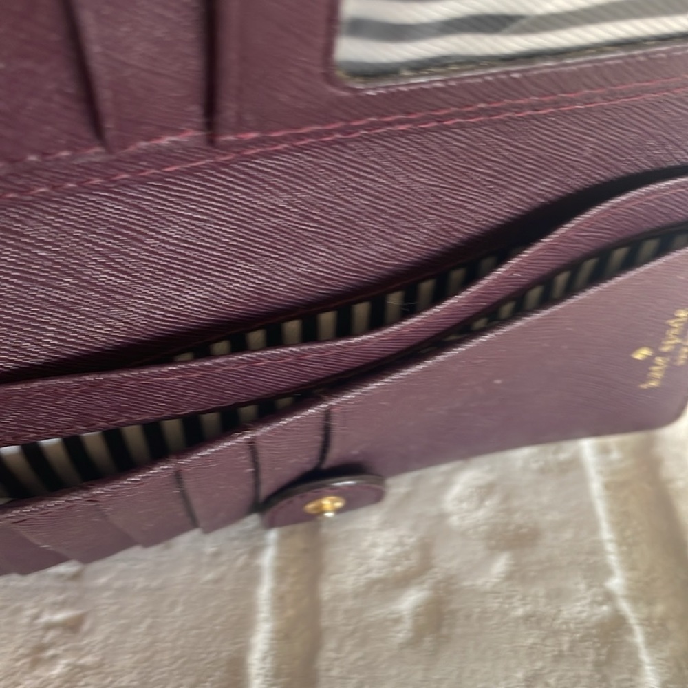 Kate Spade Wallet - Picture 8 of 9